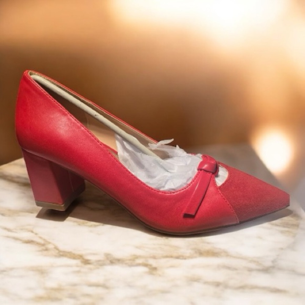 Elegant Red Women's Pumps
